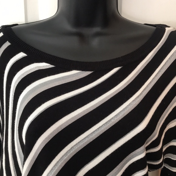 White House Black Market Sweater - Picture 2 of 10